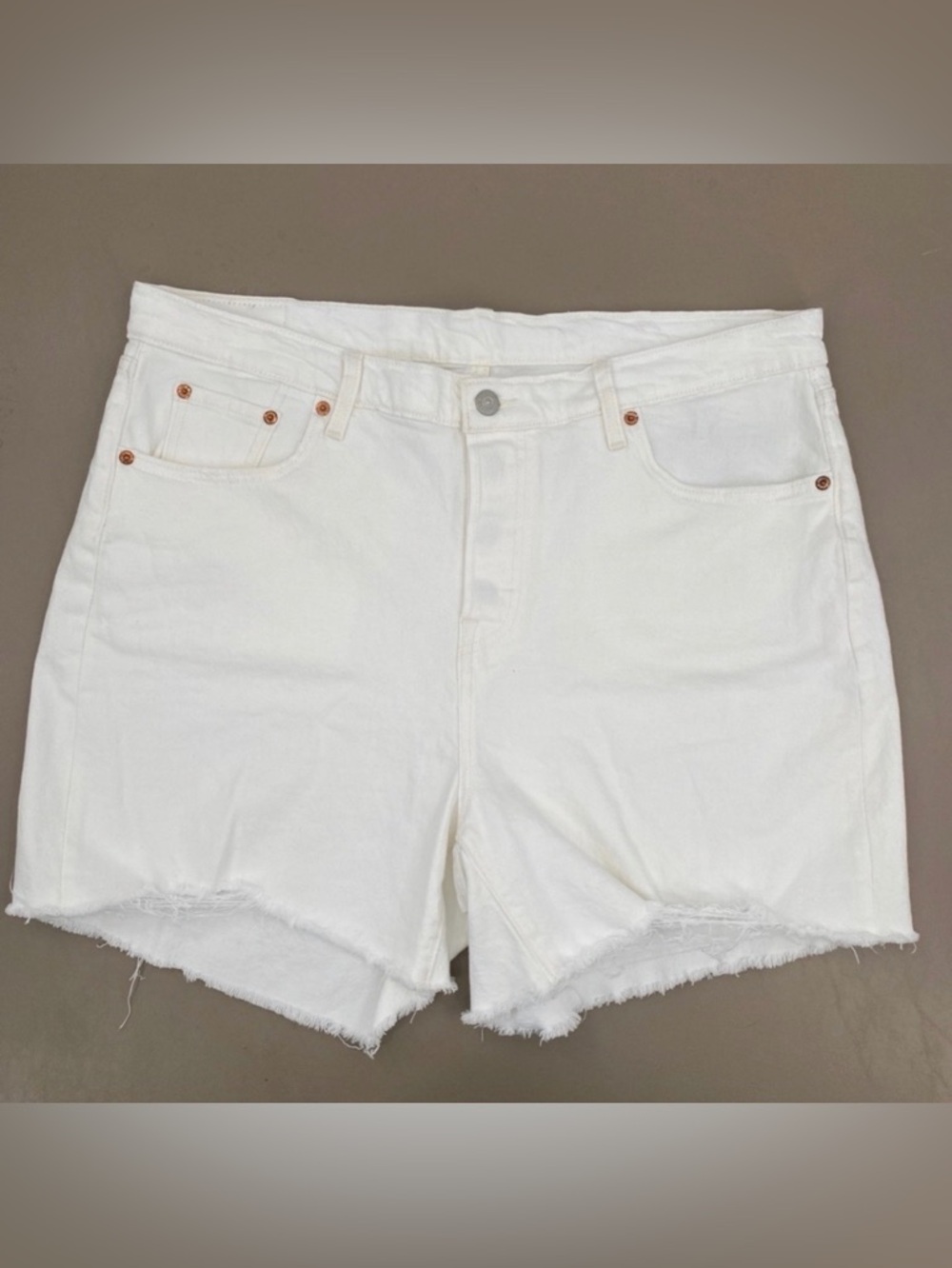 Levi's 501 White High Waisted Distressed Jean Shorts 5” Size 16